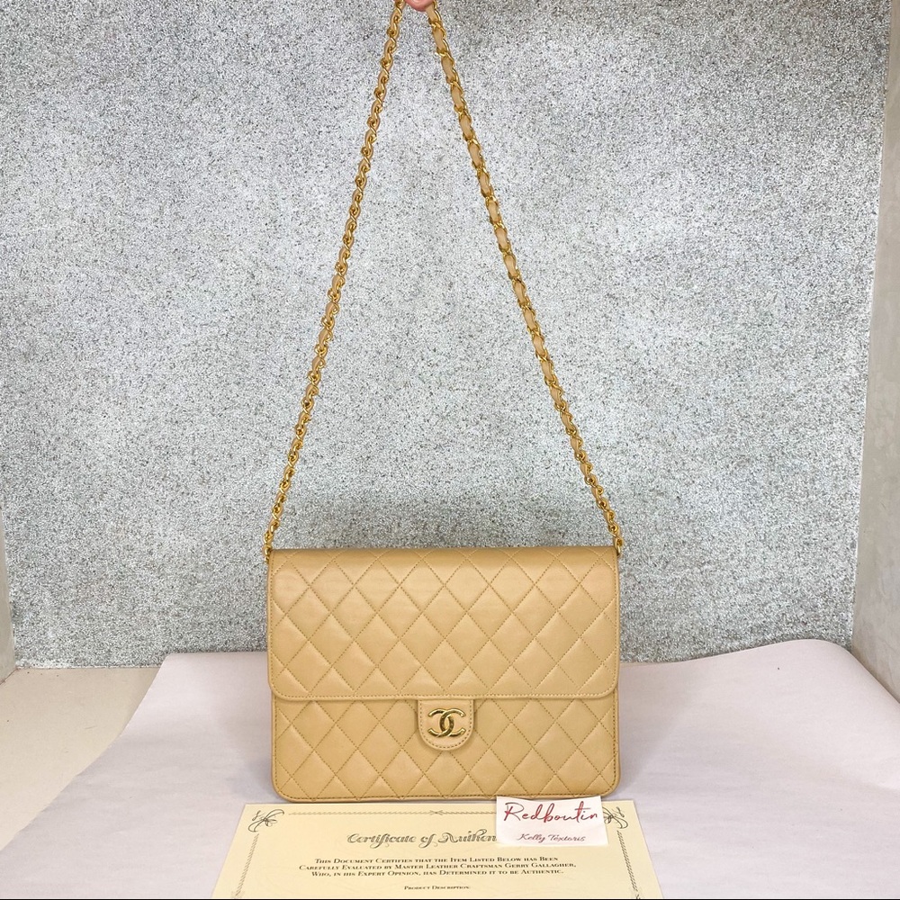šSOLD Classic Flap Bag Beige with gold hardware - Picture 2 of 8